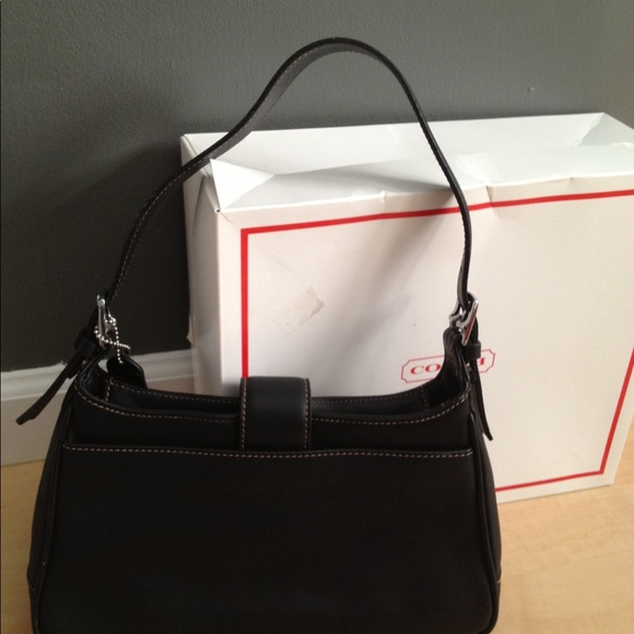 Authentic Coach Handbag - Picture 2 of 6